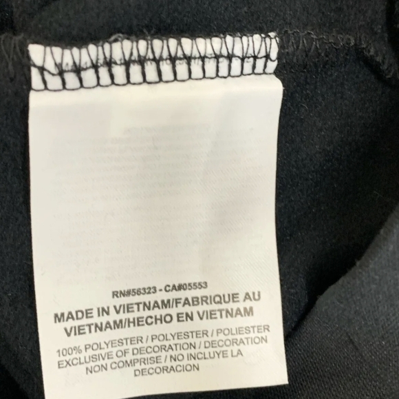 NWT Nike Therma Fit Boy's Gray/ Black Sleeveless Hoodie Size XL MSRP $55 - Picture 4 of 4